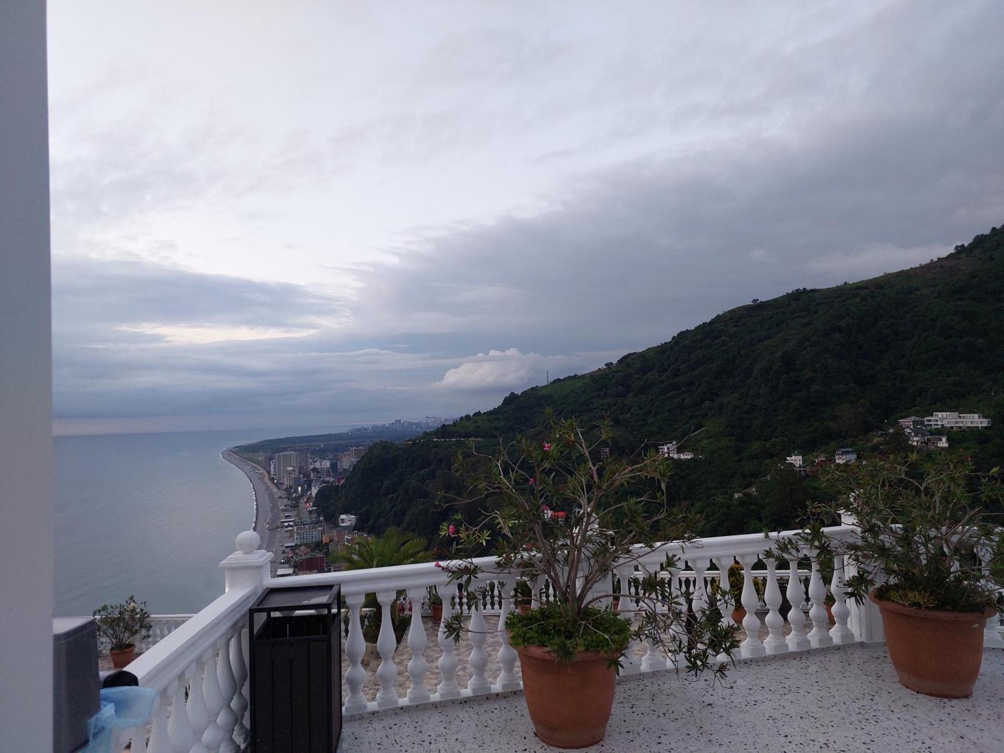 Zura Palace Kvariati