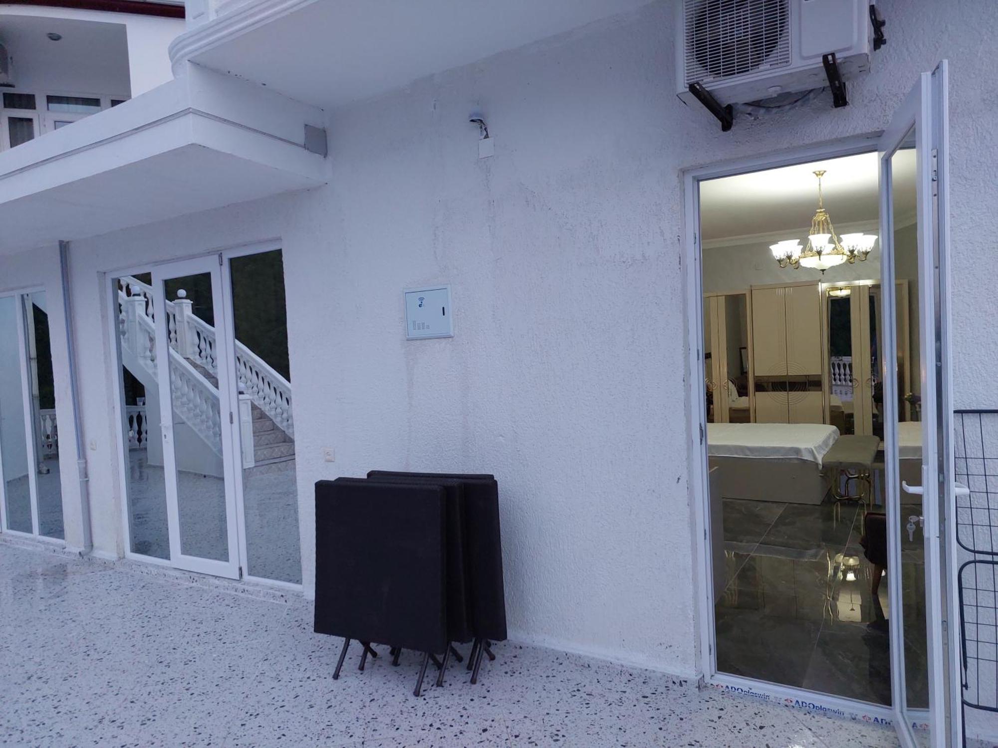 Zura Palace Kvariati