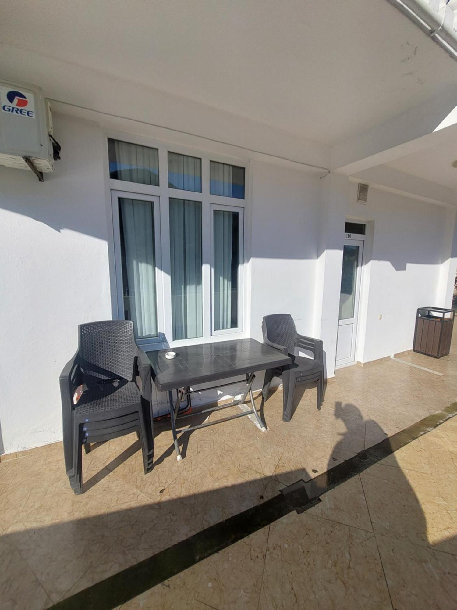 Zura Palace Hotel 4*