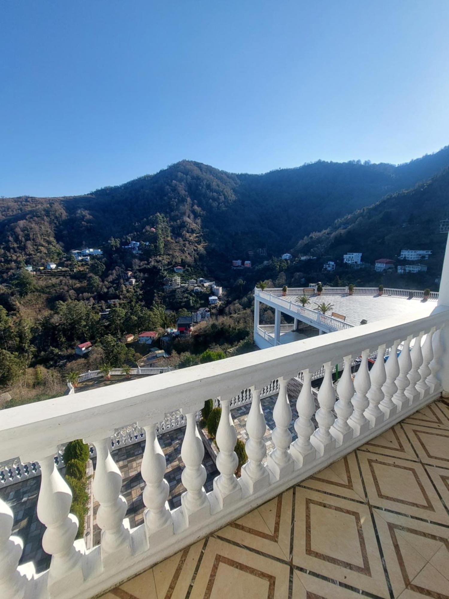 Hotel Zura Palace 4*