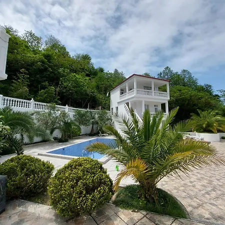 Zura Palace Kwariati Exterior foto