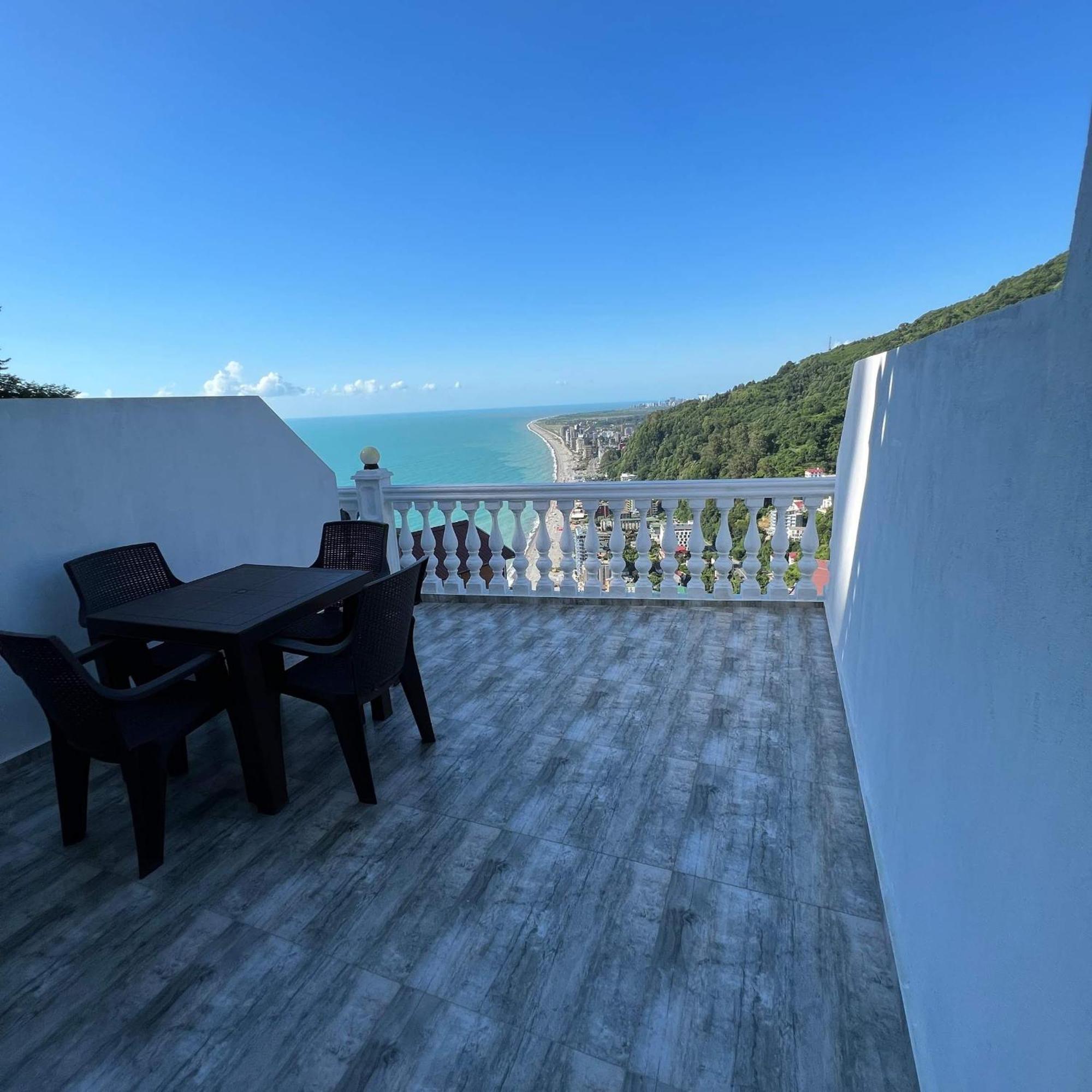 Zura Palace Hotel Kvariati