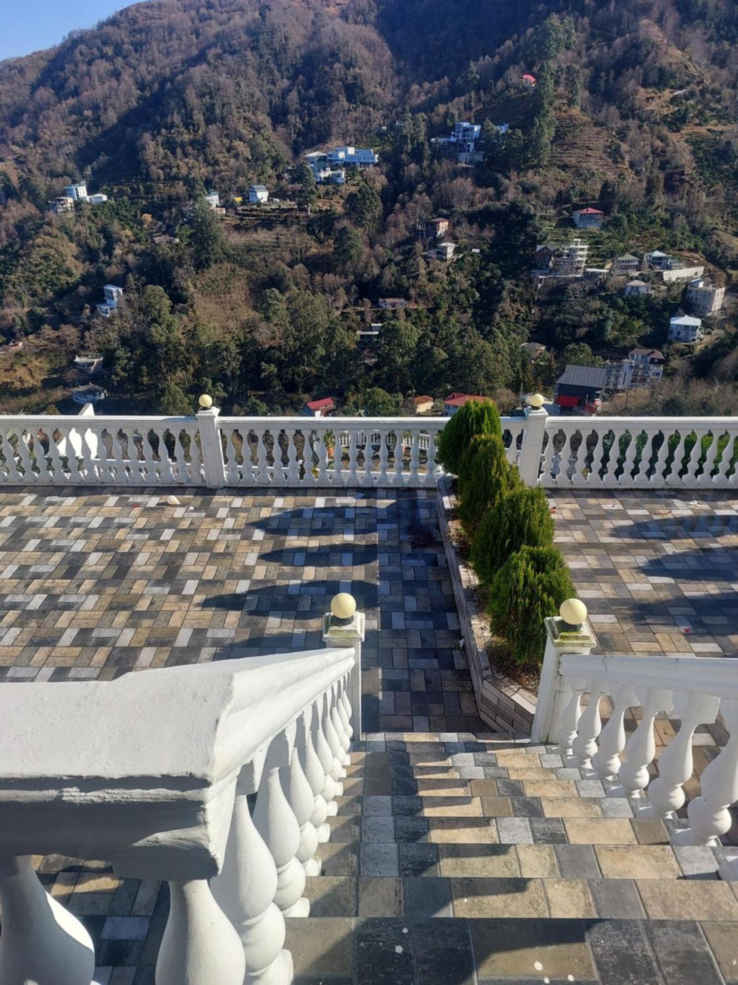 Zura Palace Hotel Kvariati