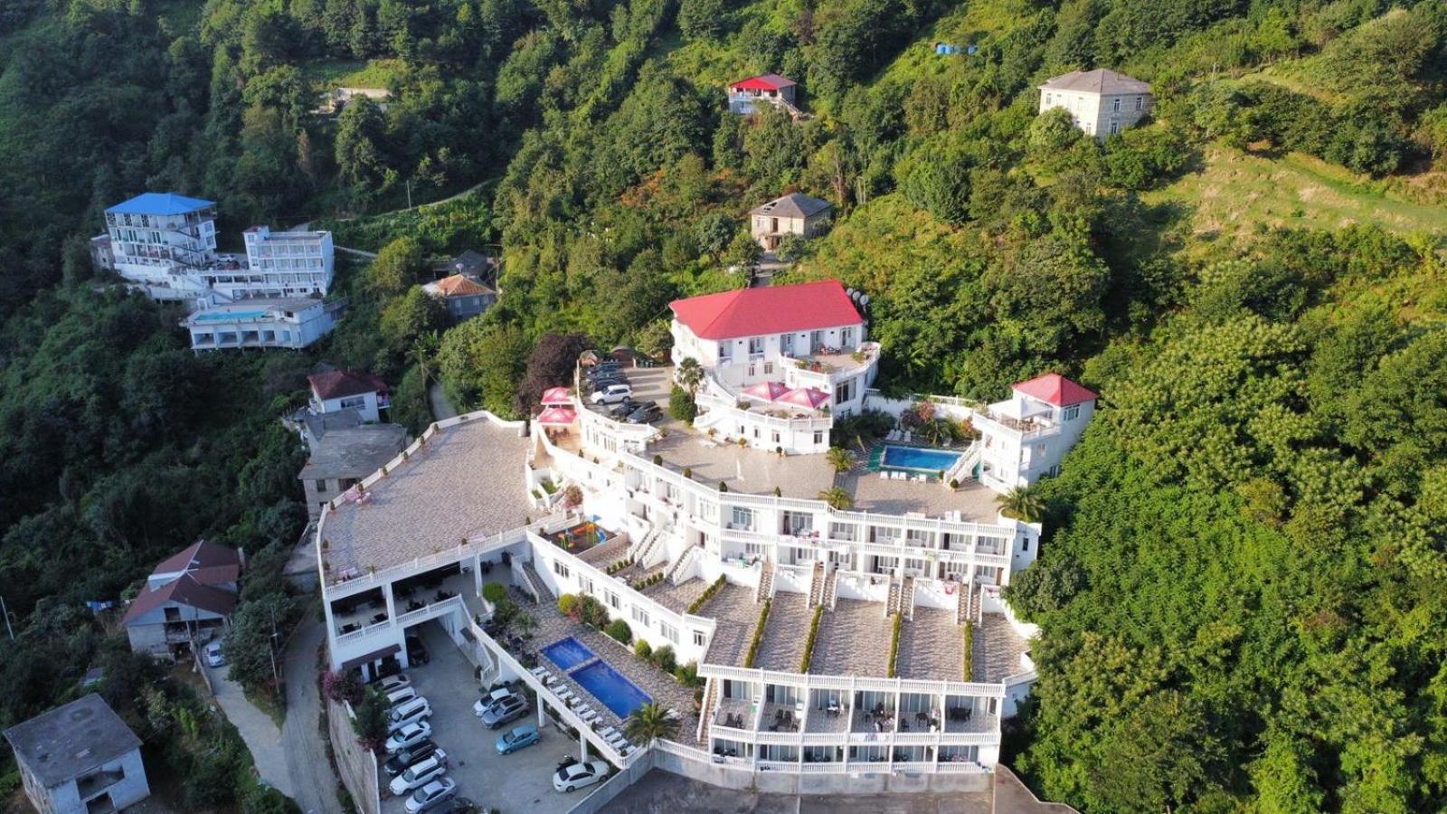 Zura Palace Kvariati